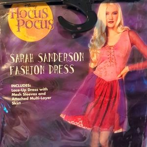 Sarah Sanders fashion dress costume